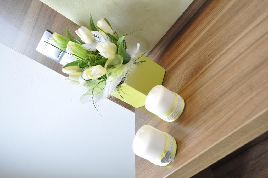 Hotel Monde Uhersky Brod Bagian luar foto